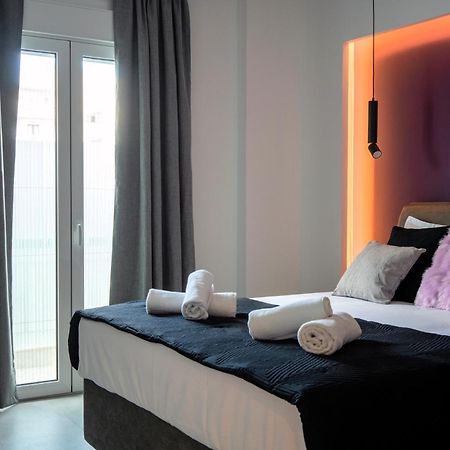 Essel Noir - A Hidden Gem With A Magnificent Acropolis View Apartment เอเธนส์ ภายนอก รูปภาพ