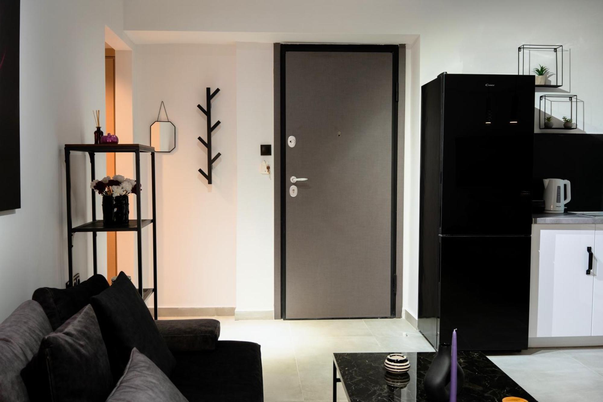 Essel Noir - A Hidden Gem With A Magnificent Acropolis View Apartment เอเธนส์ ภายนอก รูปภาพ