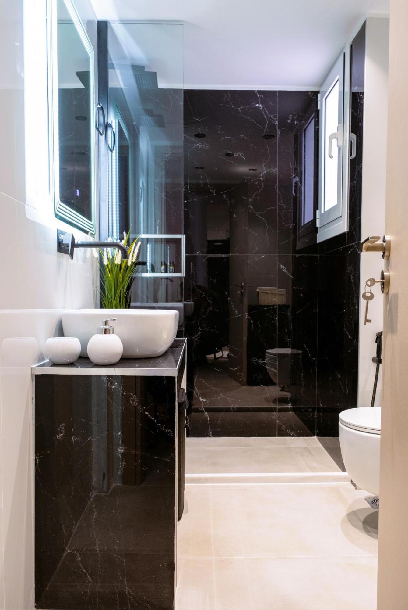 Essel Noir - A Hidden Gem With A Magnificent Acropolis View Apartment เอเธนส์ ภายนอก รูปภาพ